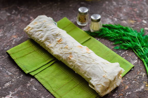 Блюда из лаваша — 10 вкусных и простых рецептов