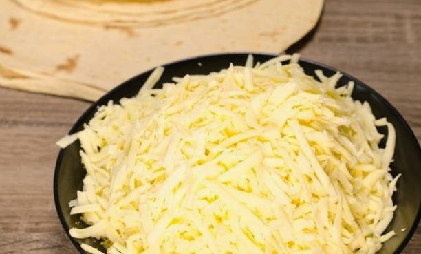 Блюда из лаваша — 10 вкусных и простых рецептов