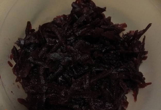Салаты с черносливом — 10 вкусных рецептов