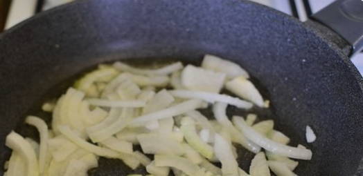 Жареная мойва на сковороде — 10 вкусных рецептов
