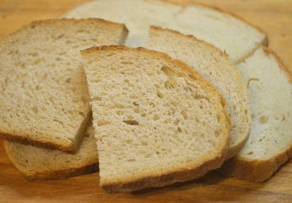 Бутерброды с селедкой — 10 простых рецептов