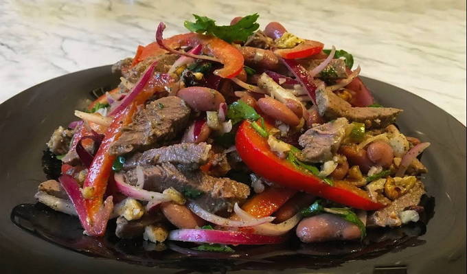 Вкусные рецепты мясных салатов