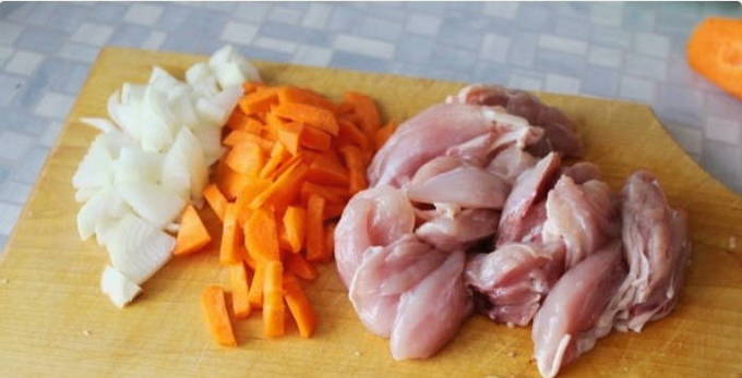 Плов с курицей в духовке – 7 вкусных рецептов