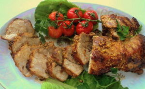 Свиной окорок в духовке - 8 вкусных рецептов приготовления с пошаговыми ...