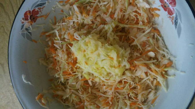 Салат с яблоком и морковью — 10 вкусных рецептов