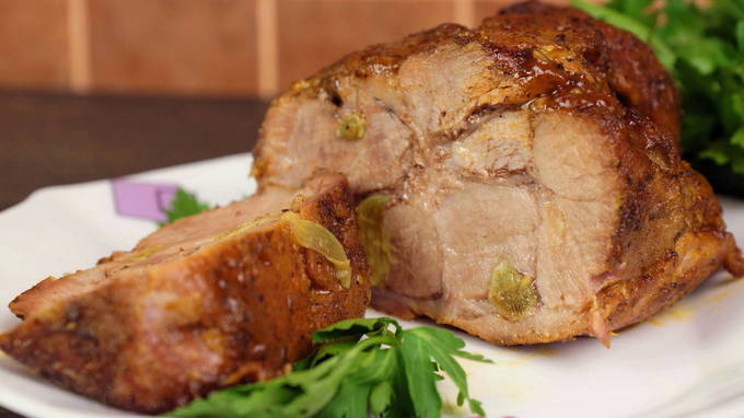 Как приготовить Запеченная свиная шея целым куском в духовке рецепт пошагово