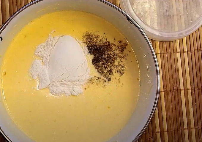 Пангасиус в кляре на сковороде
