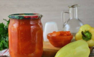 Лечо из болгарского перца с томатным соком на зиму готово. Уносите на хранение!