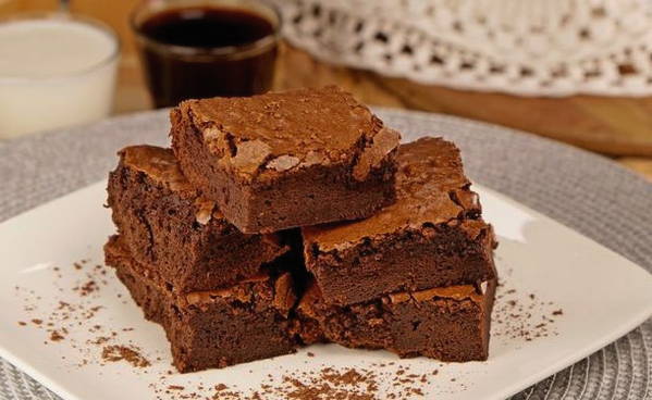 Шоколадный «Брауни» классический рецепт | Вкусные рецепты домашней выпечки | Дзен