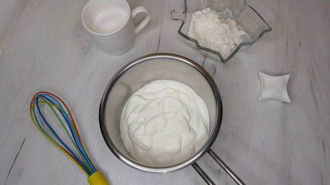 Густой сметанный крем для торта
